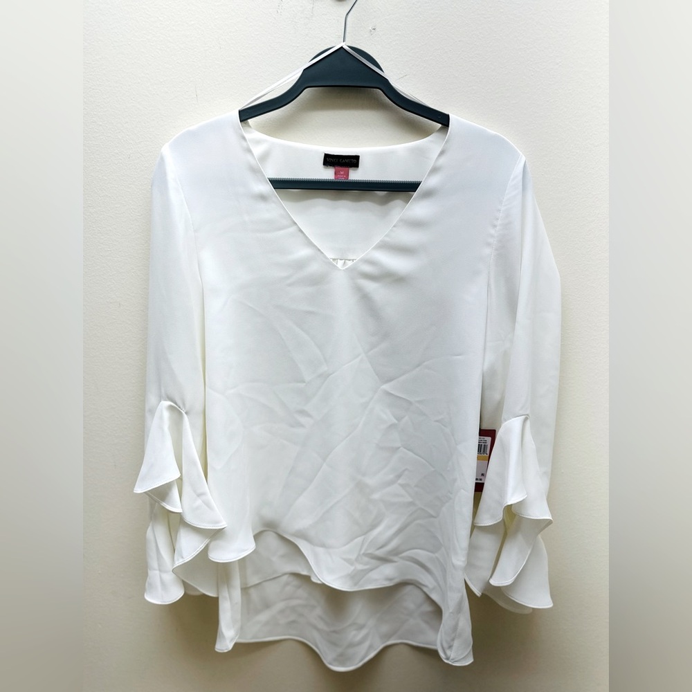 Vince Camuto V-Neck 3/4 Flutter Sleeve Blouse